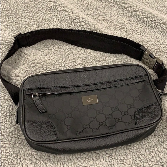 Gucci Handbags - Gucci belt bag